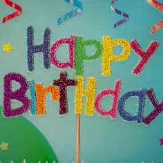 Jak powiedzieć happy birthday po polsku? Poznaj magiczne życzenia!
