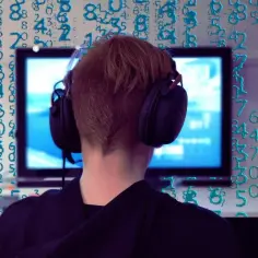 Stream co znaczy? Poznaj prawdziwe znaczenie popularnego terminu w internecie