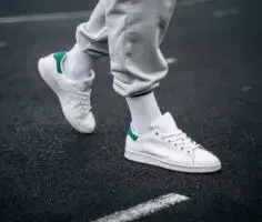 Sneakersy po polsku: Znaczenie, które musisz znać przed zakupem