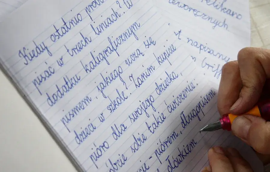 Zdjęcie Jak się pisze charakter? Kluczowe elementy, które musisz znać