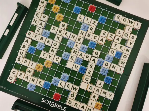Słownik polskiego scrabblisty: Jak poprawić swoją grę w Scrabble