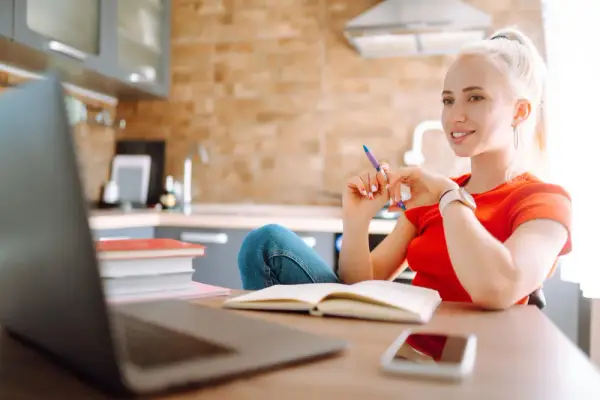 Dlaczego nawet profesjonaliści w branży rozrywki online muszą się nieustannie uczyć?
